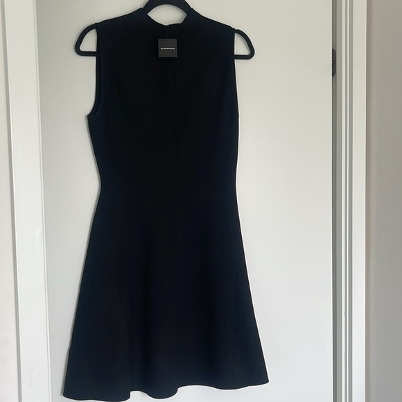 Black Club Monaco skater dress Kaytee NWT - Picture 2 of 4